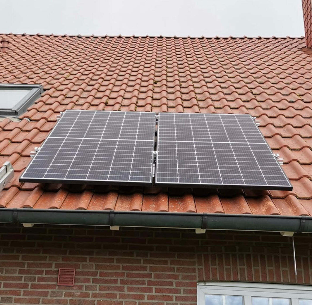 Montageset Pfannendach für Balkonkraftwerk Mini PV
